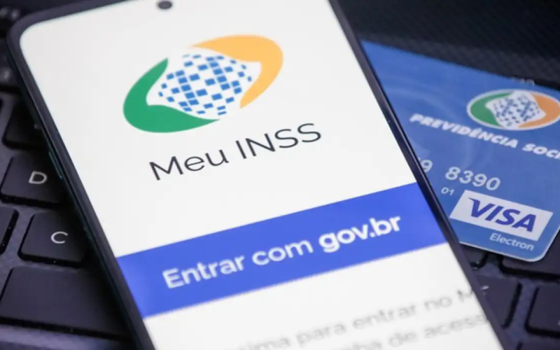 INSS alerta segurados sobre prova de vida pelo WhatsApp
