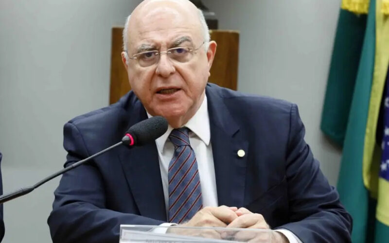 Relator retira anuência prévia de conselho sobre minerais críticos