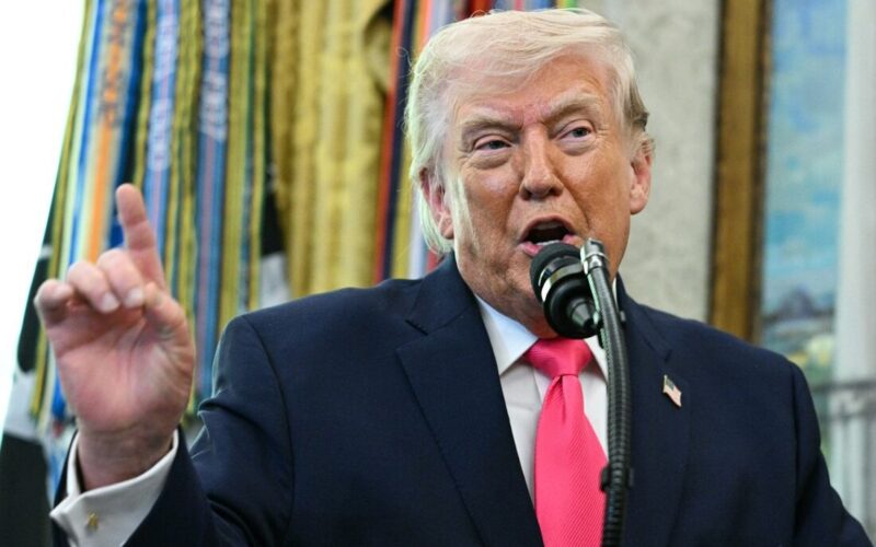 Salão de Trump na Casa Branca custará quase o dobro
