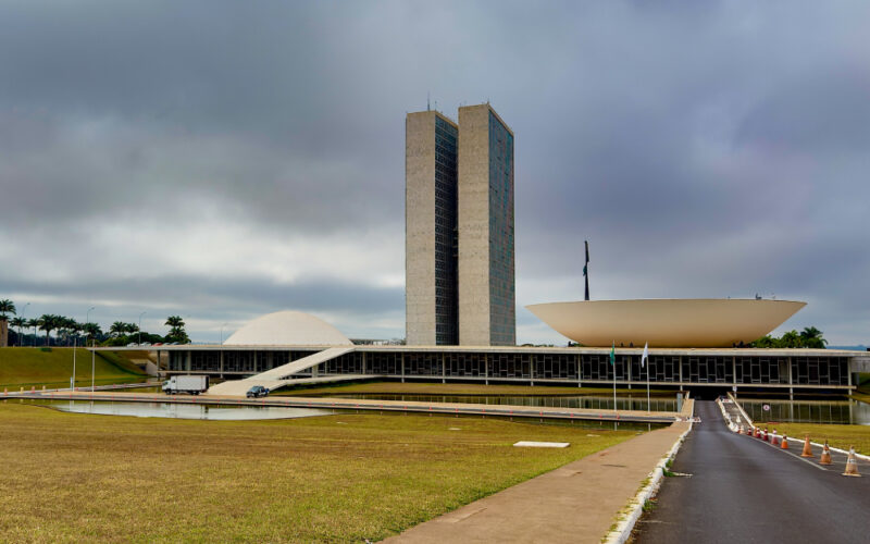STF retoma julgamento sobre Lei de Improbidade