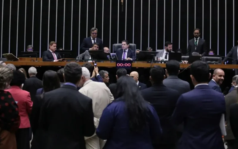 Big techs usam PL das Fake News como escudo contra regulação