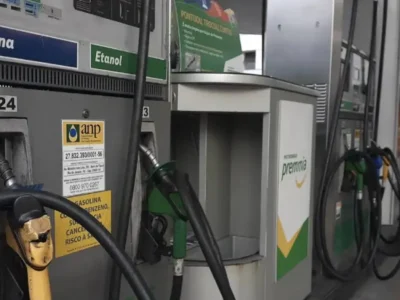 Etanol supera gasolina em 10 estados do Brasil