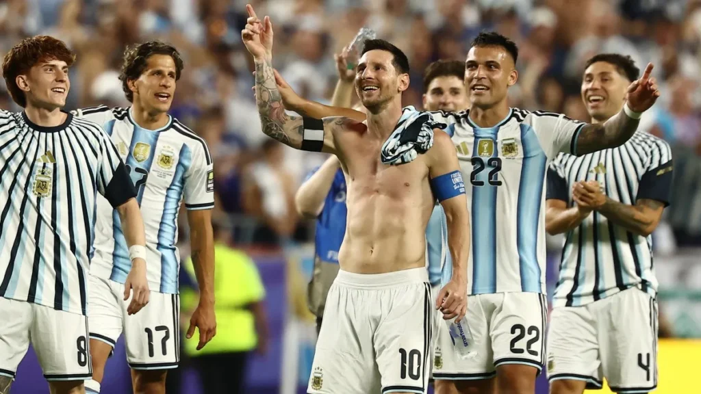 Argentina vence Suíça na prorrogação e enfrenta Inglaterra na semifinal