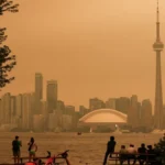 Fumaça de incêndios no Canadá cobre os EUA e Nova York