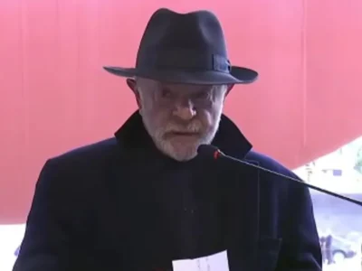 Band avalia mudar data de debate para Lula participar