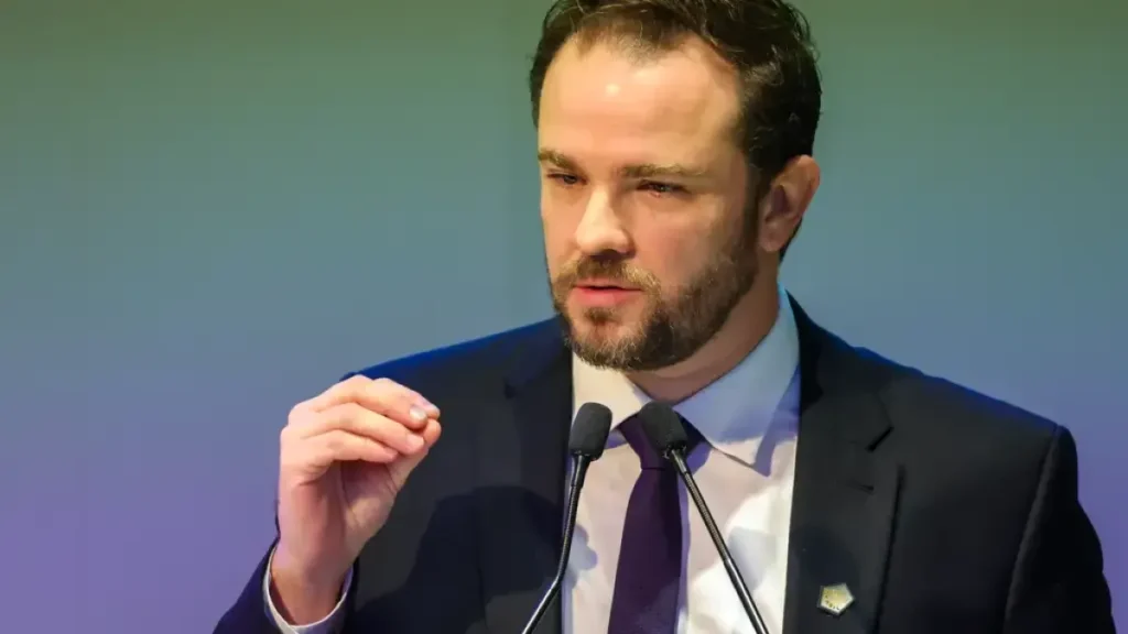 Durigan: reduzir gasto, endurecer arcabouço e modernizar Estado