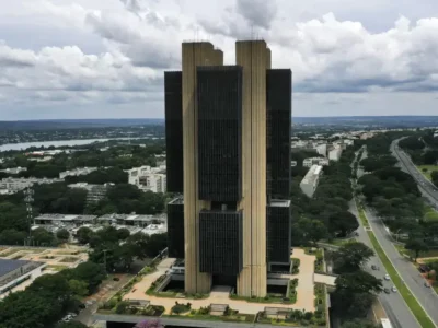 BC reduz Selic a 14% e completa quarto corte seguido