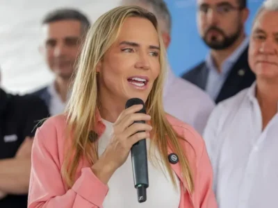 DF: Celina Leão troca secretário de Educação após piora no Ideb
