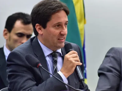 PF investiga servidor do BC em venda do Master ao Nubank