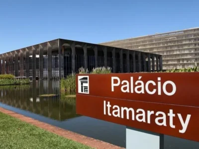 Pedidos de certidão brasileira para crianças nos EUA disparam