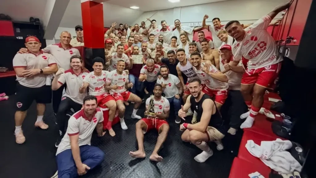 Vila Nova vence clássico contra Atlético-GO e se reabilita na Série B
